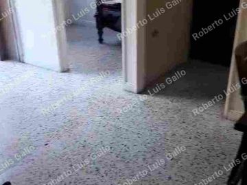 Vendo Apto 3er. piso en Villa Hermosa