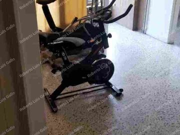 Vendo Apto 3er. piso en Villa Hermosa