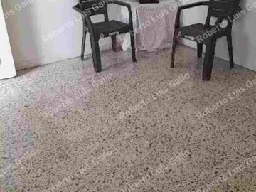 Vendo Apto 3er. piso en Villa Hermosa