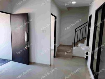 NEW Rumah Estern Park dkt Mulyosari Sutorejo Babatan