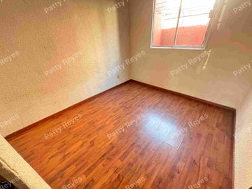 Departamento en RENTA Toluca, Sauces. Dentro de privada con portón eléctrico.