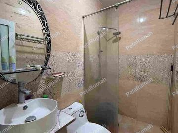 Cemara Asri Lebar 8 Meter Full Furnished
