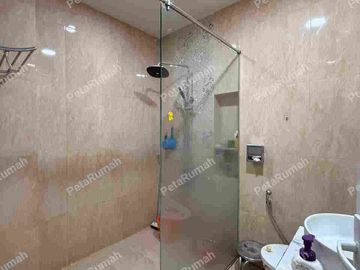 Cemara Asri Lebar 8 Meter Full Furnished