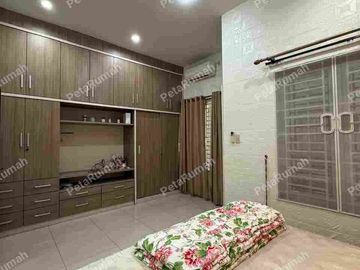 Cemara Asri Lebar 8 Meter Full Furnished