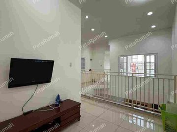 Cemara Asri Lebar 8 Meter Full Furnished