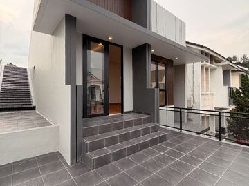 WTS RUMAH BRAND NEW THE GREEN BSD CITY CLUSTER VENETIAN