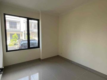 DIJUAL RUMAH CLUSTER LEONORA SUMMARECON TYPE ATTIC