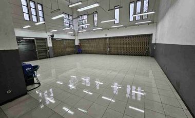 DISEWAKAN KOMERSIAL TENGAH KOTA BANGUNAN LOSS, LUAS, LOKASI NOL JALAN RAYA