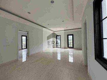 SUTERA WINONA HUK