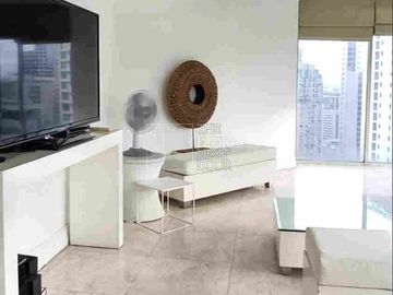 3 BEDROOM CORNER UNIT LUXURY CONDO IN SALCEDO PARK BELAIR MAKATI