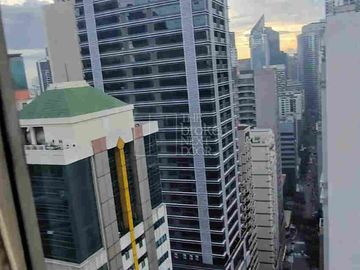 3 BEDROOM CORNER UNIT LUXURY CONDO IN SALCEDO PARK BELAIR MAKATI