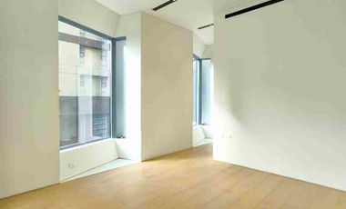 LUXURY CONDO FOR SALE IN THE ESTATE MAKATI ALONG AYALA AVENUE MAKATI CITY ACROSS RUSTANS GLORIETTA