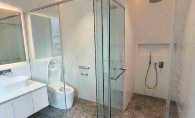 LUXURY CONDO FOR SALE IN THE ESTATE MAKATI ALONG AYALA AVENUE MAKATI CITY ACROSS RUSTANS GLORIETTA