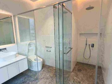 ULTRA LUXURY CONDO THE ESTATE MAKATI ALONG AYALA AVENUE MAKATI ACROSS RUSTANS GLORIETTA