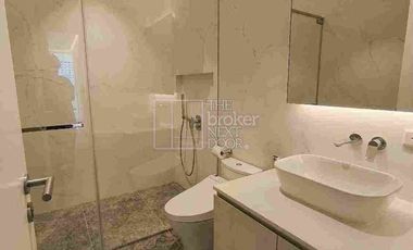 ULTRA LUXURY CONDO THE ESTATE MAKATI ALONG AYALA AVENUE MAKATI ACROSS RUSTANS GLORIETTA