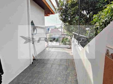Rumah 2 Lantai Bagud Dan Dalam Cluster