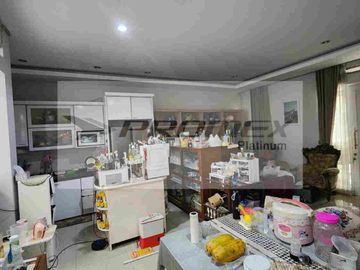 Rumah 2 Lantai Dalam Komplek Siap Huni Di Ciputat ,Tangerang Selatan