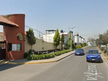 https://my.matterport.com/show/?m=HeCgSER----