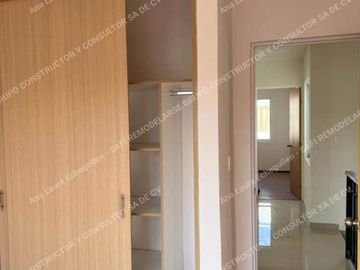 ¡Certeza Total! Casa Adjudicada en Jardines de Santiago a 8 minutos de Paseos Querétaro