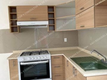 ¡Certeza Total! Casa Adjudicada en Jardines de Santiago a 8 minutos de Paseos Querétaro