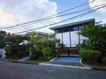 ULTRA LUXURY FULLY FURNISHED HOUSE IN AYALA ALABANG VILLAGE MUNTINLUPA