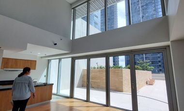 Limited 3 Bedroom Villa Unit for sale in The Season Residences, BGC Taguig