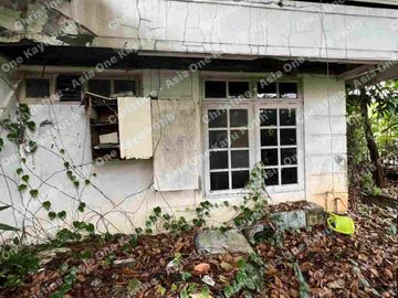 Dijual Rumah tua Posisi hook Hitung Tanah di Janur Asri Kelapa Gading