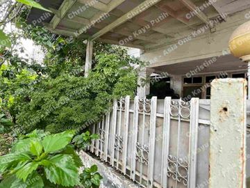 Dijual Rumah tua Posisi hook Hitung Tanah di Janur Asri Kelapa Gading