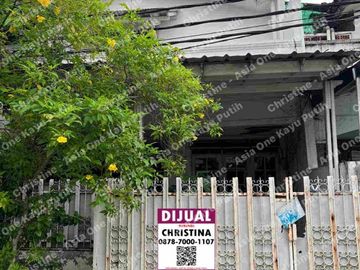 Dijual Rumah tua Posisi hook Hitung Tanah di Janur Asri Kelapa Gading