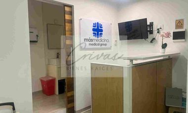 RENTO CONSULTORIO EQUIPADO Y AMUEBLADO