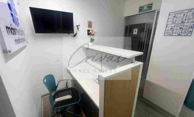 CONSULTORIO AMUEBLADO Y EQUIPADO EN RENTA AZUNA