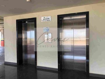CONSULTORIO AMUEBLADO Y EQUIPADO EN RENTA AZUNA