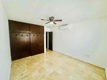 CASA EN RENTA DE 4 RECÁMARAS EN AV LAS TORRES CANCUN, QUINTANA ROO