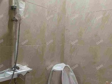 DIJUAL RUMAH  LUAS 4 KAMAR TIDUR DI RAWALUMBU BEKASI