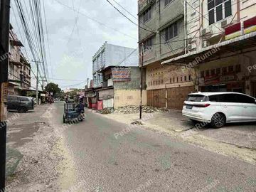 Ruko Gandeng 4 Jalan Rahmadsyah Usaha Alfamart Dan RedDoorz