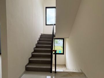 DIJUAL RUMAH BANGUNAN MANDIRI HOOK / HOEK THE EMINENT PRESTIGIA, BSD CITY