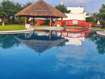 VENTA DE CASA EN RESIDENCIAL DE 2 RECÁMARAS,CON MEGA ALBERCA EN YAUTEPEC