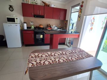 VENTA DE CASA EN RESIDENCIAL DE 2 RECÁMARAS,CON MEGA ALBERCA EN YAUTEPEC