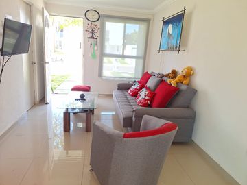 VENTA DE CASA EN RESIDENCIAL DE 2 RECÁMARAS,CON MEGA ALBERCA EN YAUTEPEC