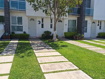 VENTA DE CASA EN RESIDENCIAL DE 2 RECÁMARAS,CON MEGA ALBERCA EN YAUTEPEC