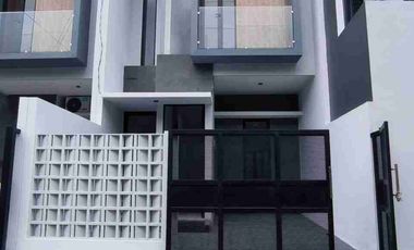 RUMAH BARU TAMAN PONDOK INDAH WIYUNG SURABAYA ROW 4 MOBIL