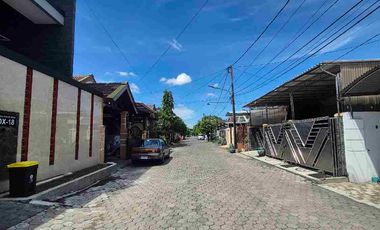 RUMAH BARU TAMAN PONDOK INDAH WIYUNG SURABAYA ROW 4 MOBIL