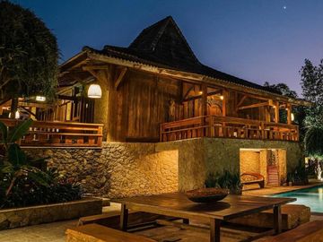 Villa Tradisional Pantai Berawa Canggu Badung Bali