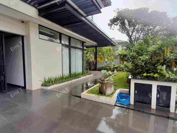 Rumah Premium Nuansa Golf di Garden Residence Cimanggis