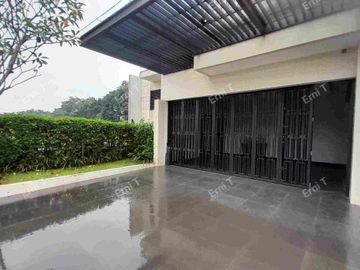 Rumah Premium Nuansa Golf di Garden Residence Cimanggis