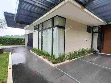 Rumah Premium Nuansa Golf di Garden Residence Cimanggis