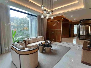 Rumah Premium Nuansa Golf di Garden Residence Cimanggis