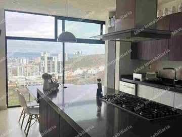 SE RENTA CASA AMUEBLADA EN CLUB DE GOLF LA LOMA