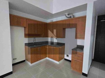 fairways tower 2BR