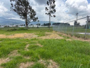SE VENDE  complejo Industrial de 18.000 m² en porque industrial Turubamba